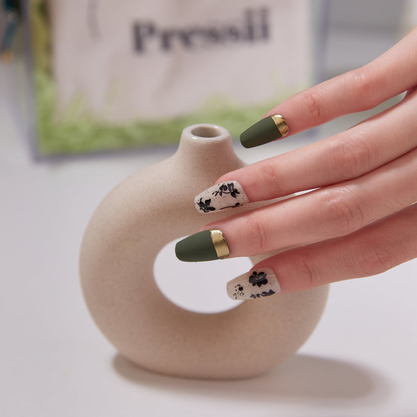 Pressii 56 Olive Flower Handmade Reusable Press-on Nail