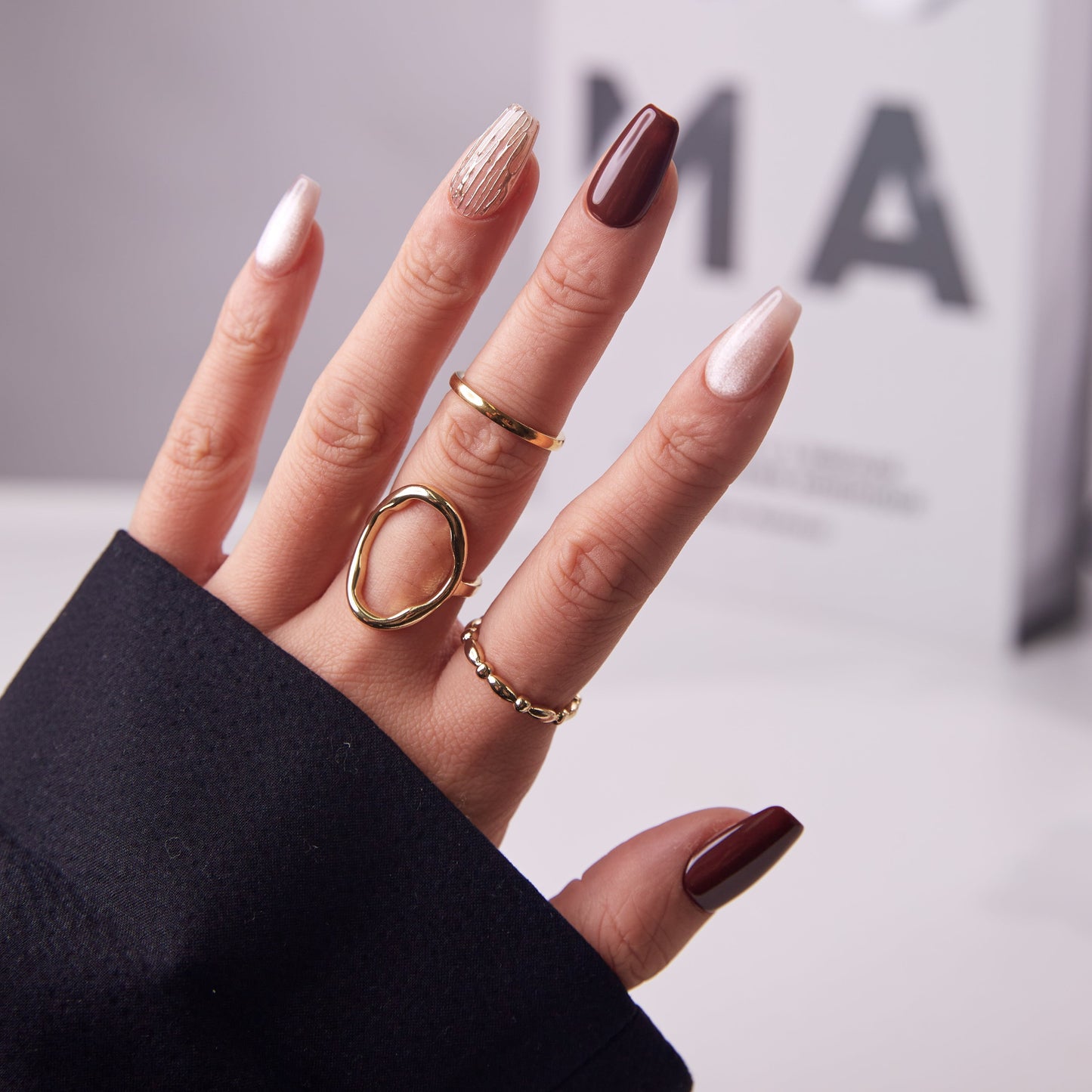 Classic Red Gold Press On Nails